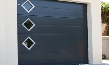 Portes de garage &agrave;&nbsp;NEUVILLE LES DIEPPE